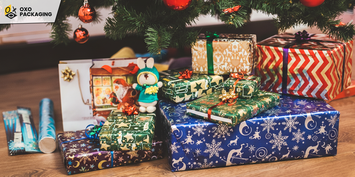 plain-boxes-with-decorations