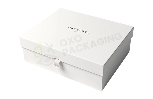 custom sturdy white gift boxes