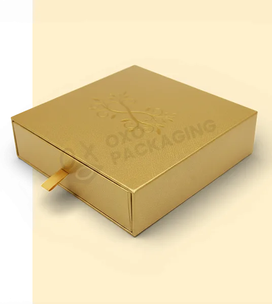 customize-embossed-gift-boxes