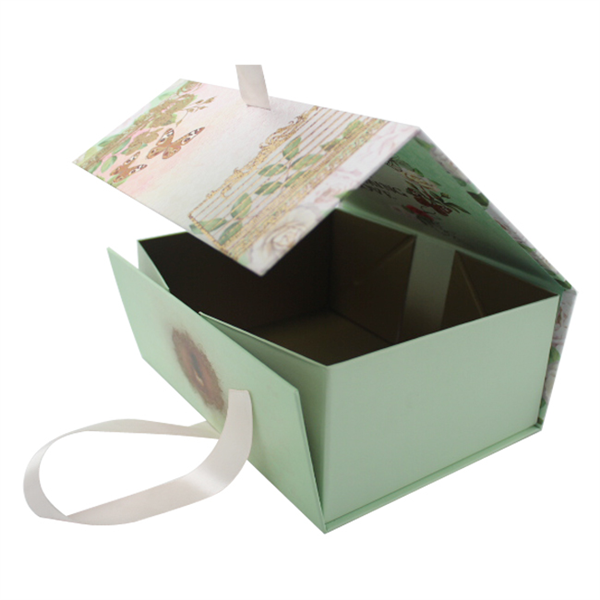 Cosmetic gift box design