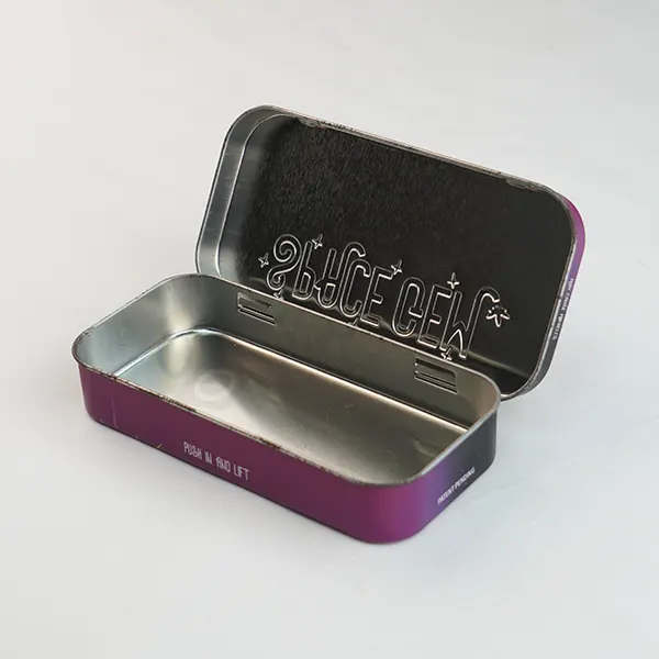 custom-cannabis-gummies-tin-packaging