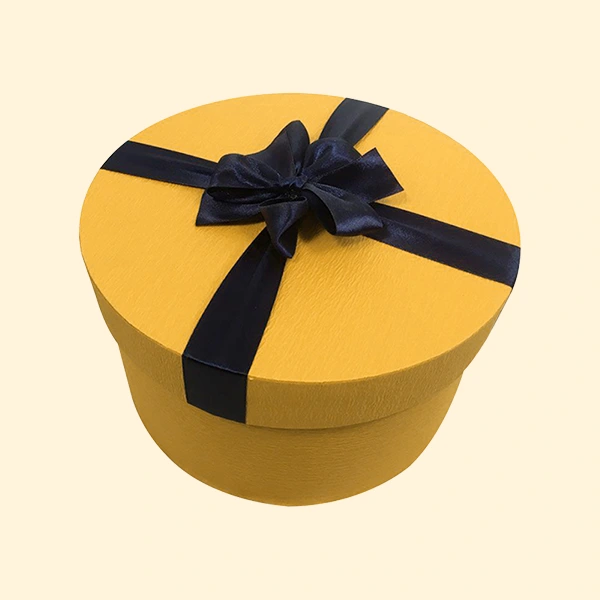 personalized round gift box with lid