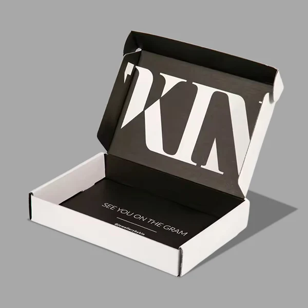 custom printed white mailer packaging boxes