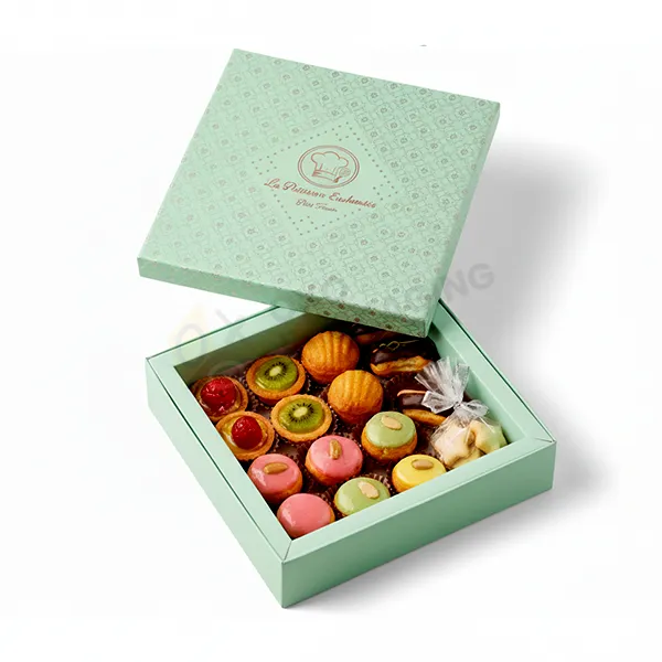 custom-petit-four-packaging